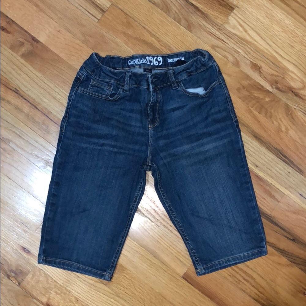 BERMUDA SHORTS